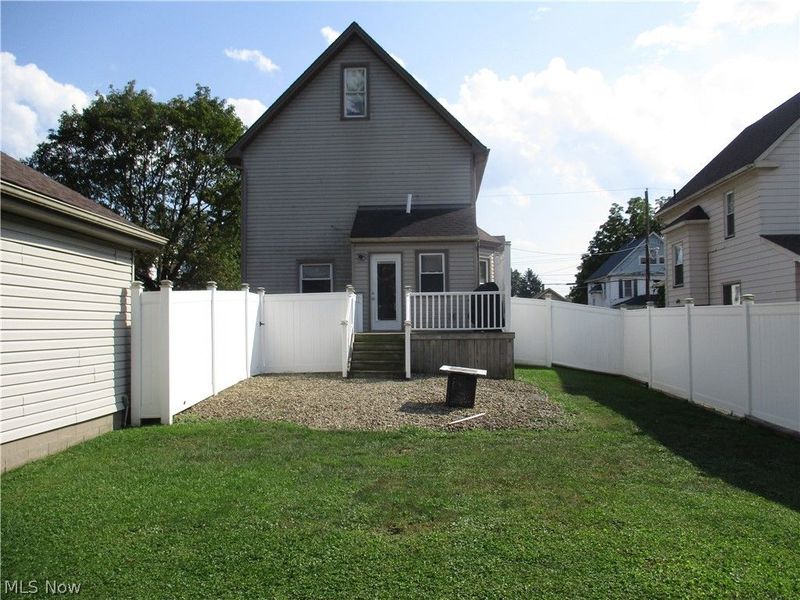 326 E Wilson Avenue, Girard, OH 44420 Photo 32