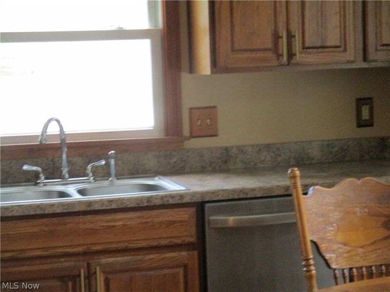 326 E Wilson Avenue, Girard, OH 44420 Photo 9