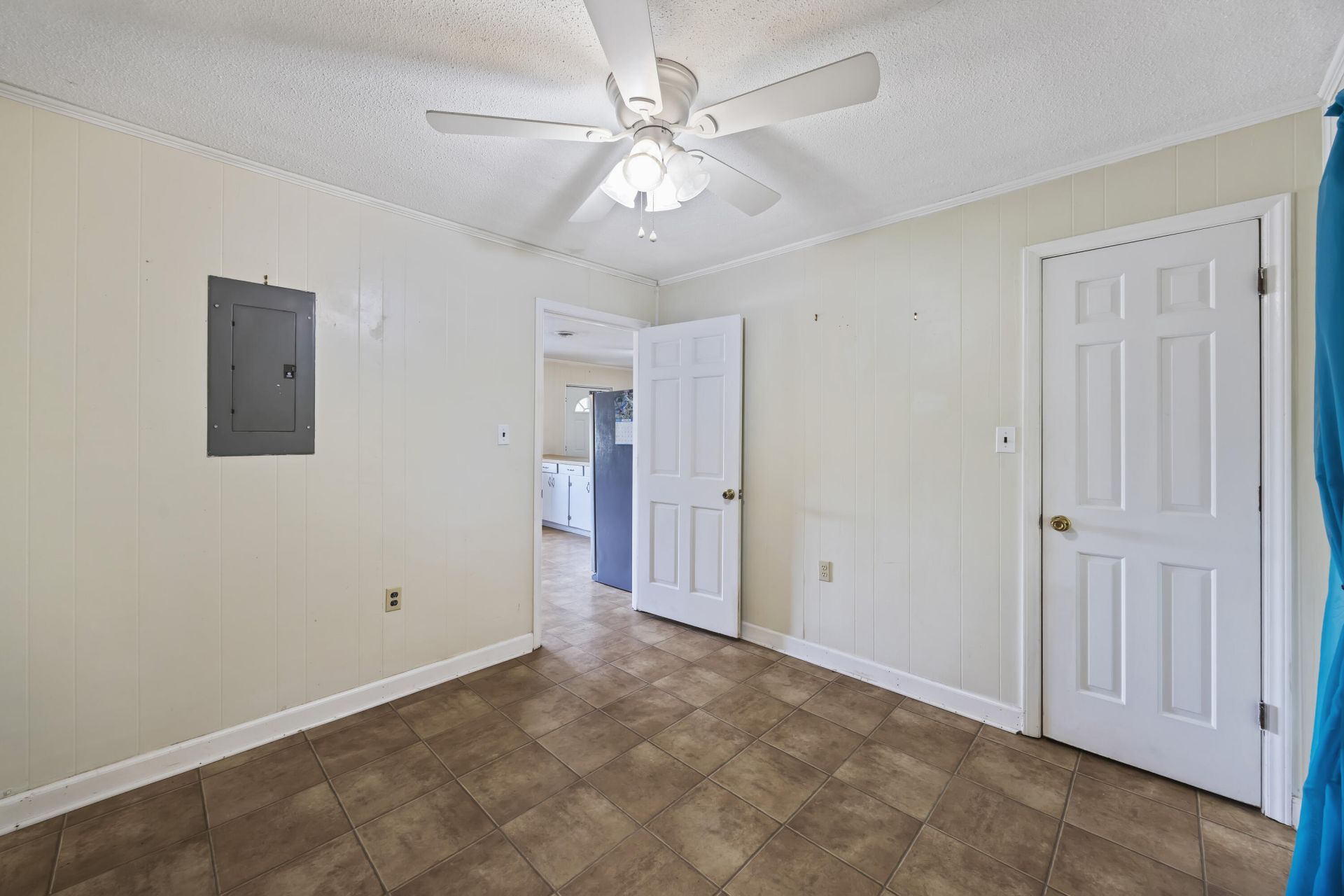 1416 Litzler Drive Photo 7