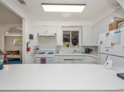 9271 Elk Grove Blvd, Elk Grove, CA 95624 Photo
