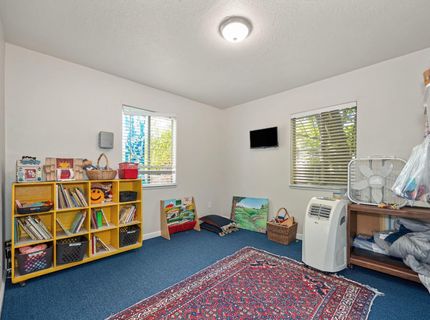 9271 Elk Grove Blvd, Elk Grove, CA 95624 Photo