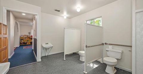 9271 Elk Grove Blvd, Elk Grove, CA 95624 Photo