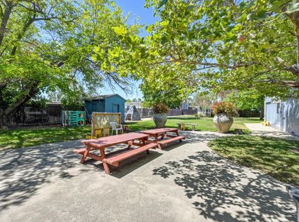 9271 Elk Grove Blvd, Elk Grove, CA 95624 Photo