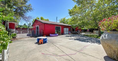 9271 Elk Grove Blvd, Elk Grove, CA 95624 Photo