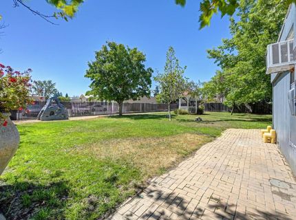 9271 Elk Grove Blvd, Elk Grove, CA 95624 Photo