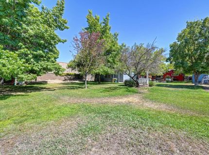 9271 Elk Grove Blvd, Elk Grove, CA 95624 Photo