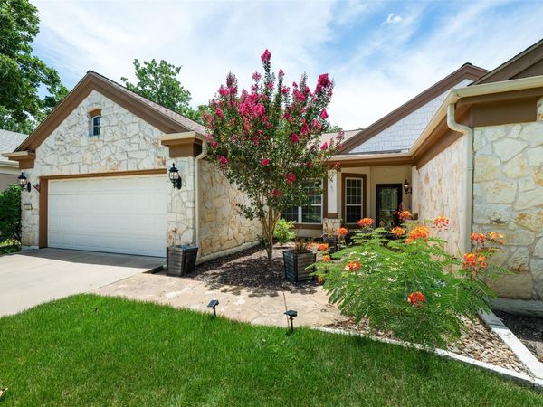 202 River Rock DR , Georgetown, TX 78633
