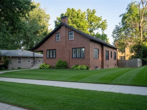 2710 Fairleigh Terrace, St Joseph, MO 64506