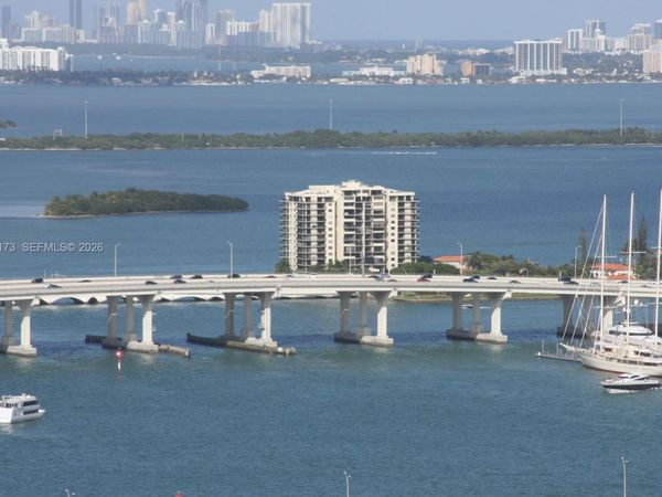 300 S Biscayne Blvd , Unit T-3511, Miami, FL 33131