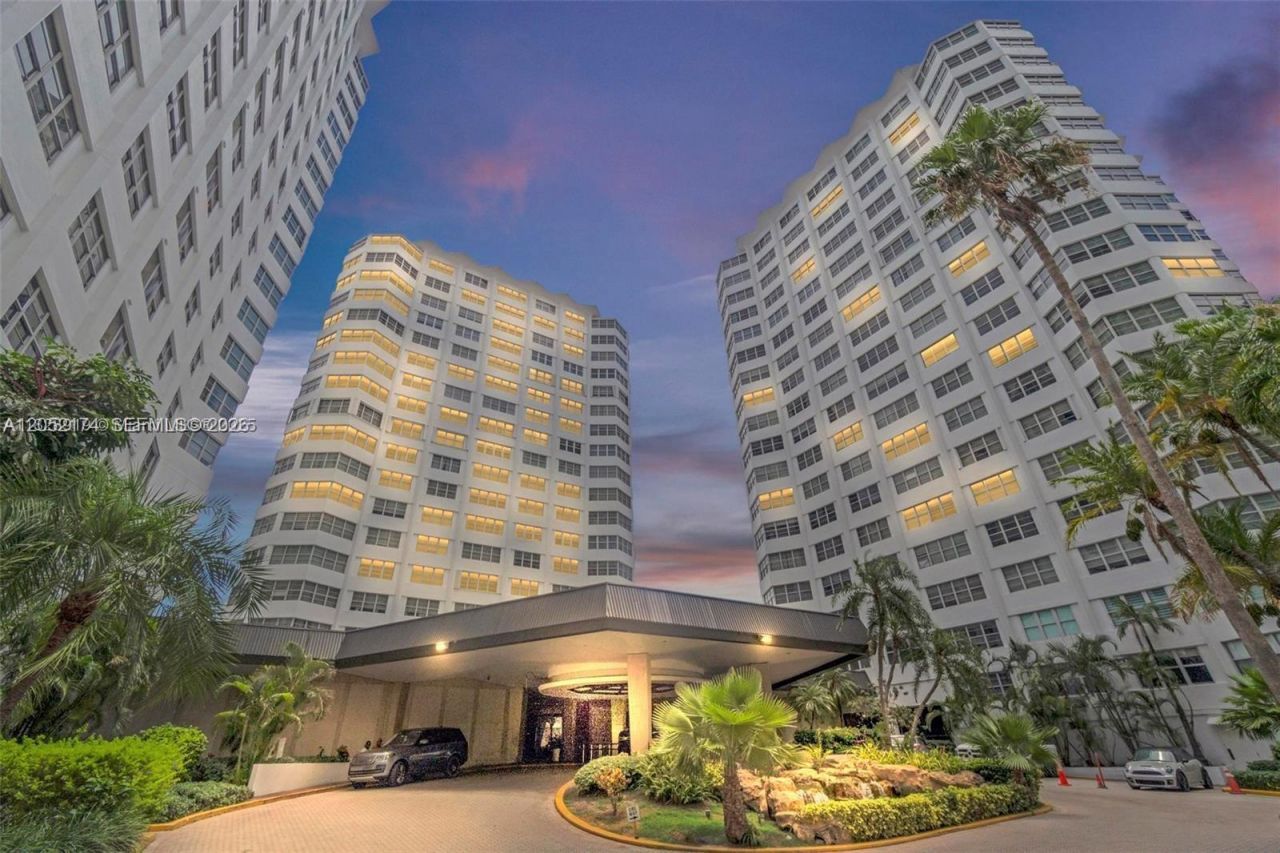 999 Brickell Bay Dr, Unit 1904, Miami, FL 33131 Photo