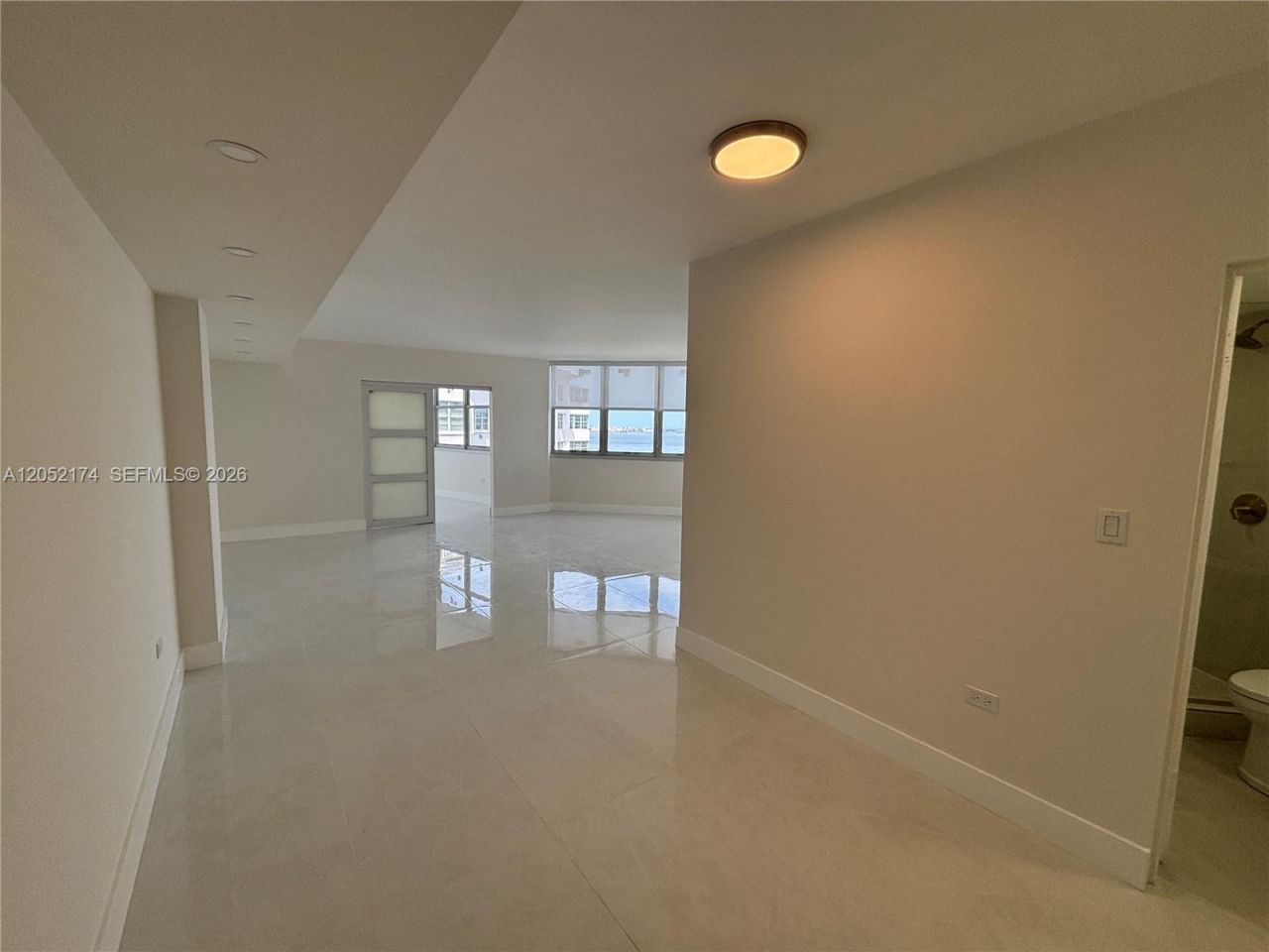 999 Brickell Bay Dr, Unit 1904, Miami, FL 33131 Photo