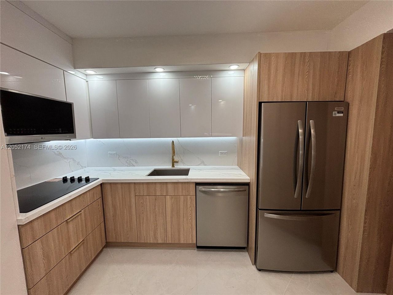 999 Brickell Bay Dr, Unit 1904, Miami, FL 33131 Photo