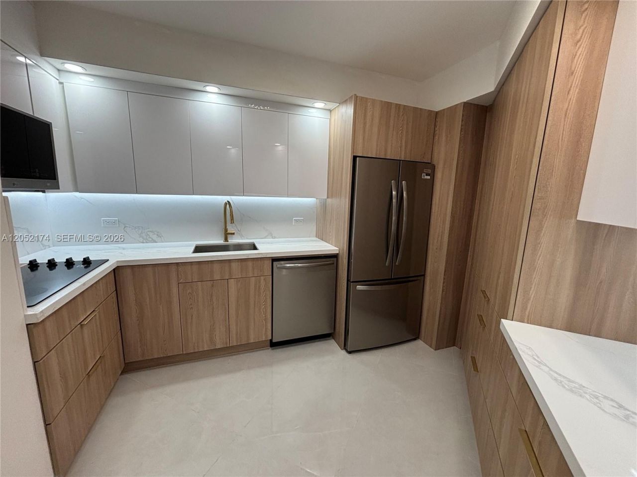 999 Brickell Bay Dr, Unit 1904, Miami, FL 33131 Photo