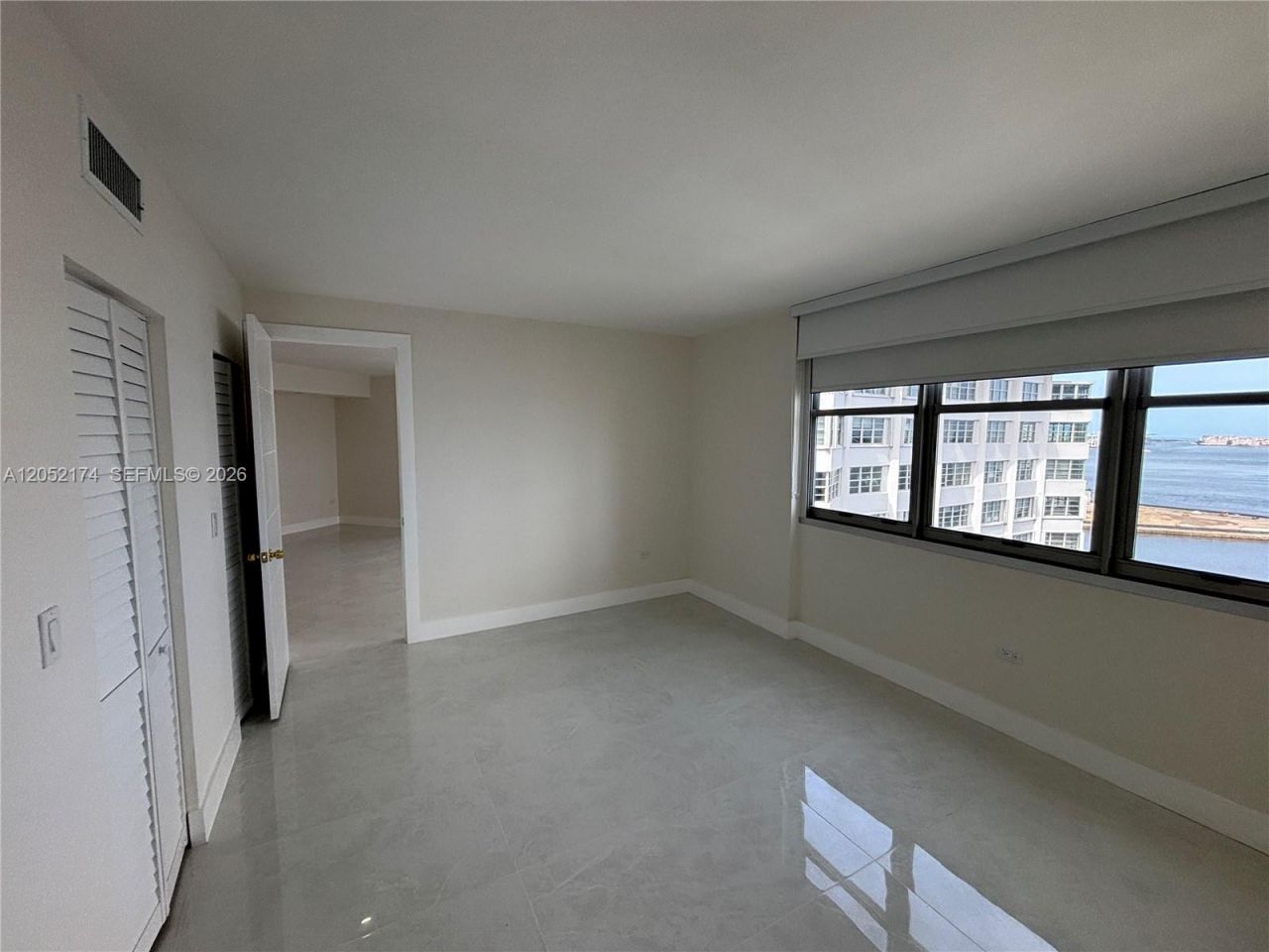 999 Brickell Bay Dr, Unit 1904, Miami, FL 33131 Photo
