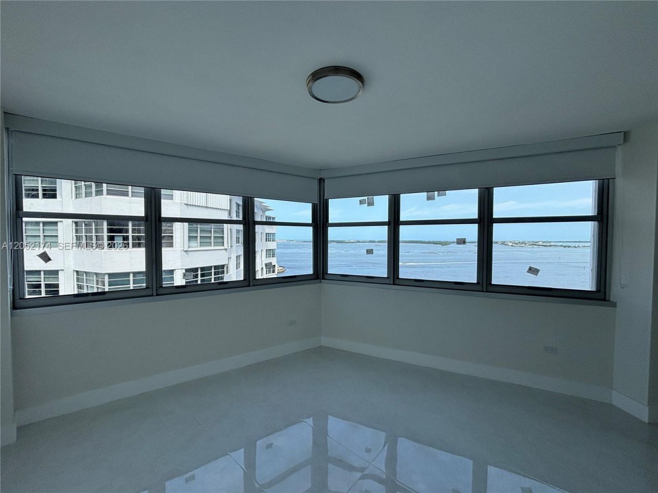 999 Brickell Bay Dr, Unit 1904, Miami, FL 33131 Photo