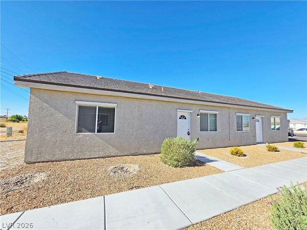 1121 Sixshooter Avenue , Unit 4, Pahrump, NV 89048