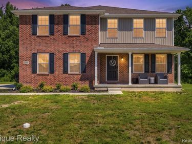 2360 Scenic Hollow Drive, Grand Blanc Twp, MI 48439