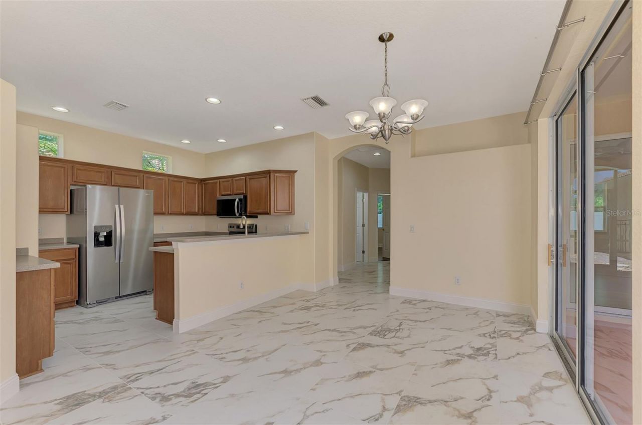 7803 33rd Street E, Sarasota, FL 34243 Photo