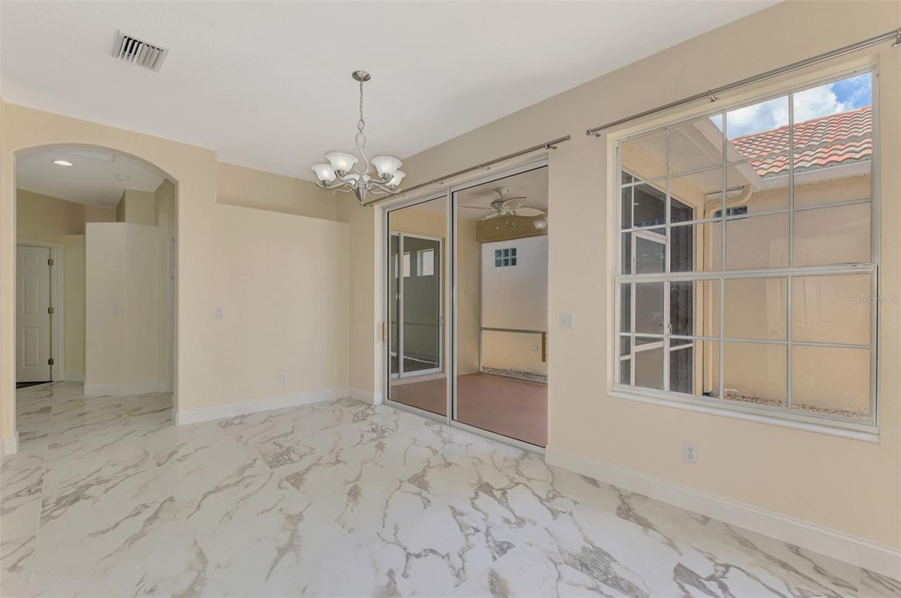 7803 33rd Street E, Sarasota, FL 34243 Photo