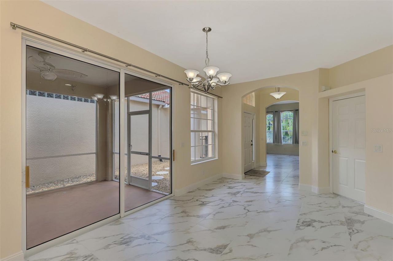 7803 33rd Street E, Sarasota, FL 34243 Photo