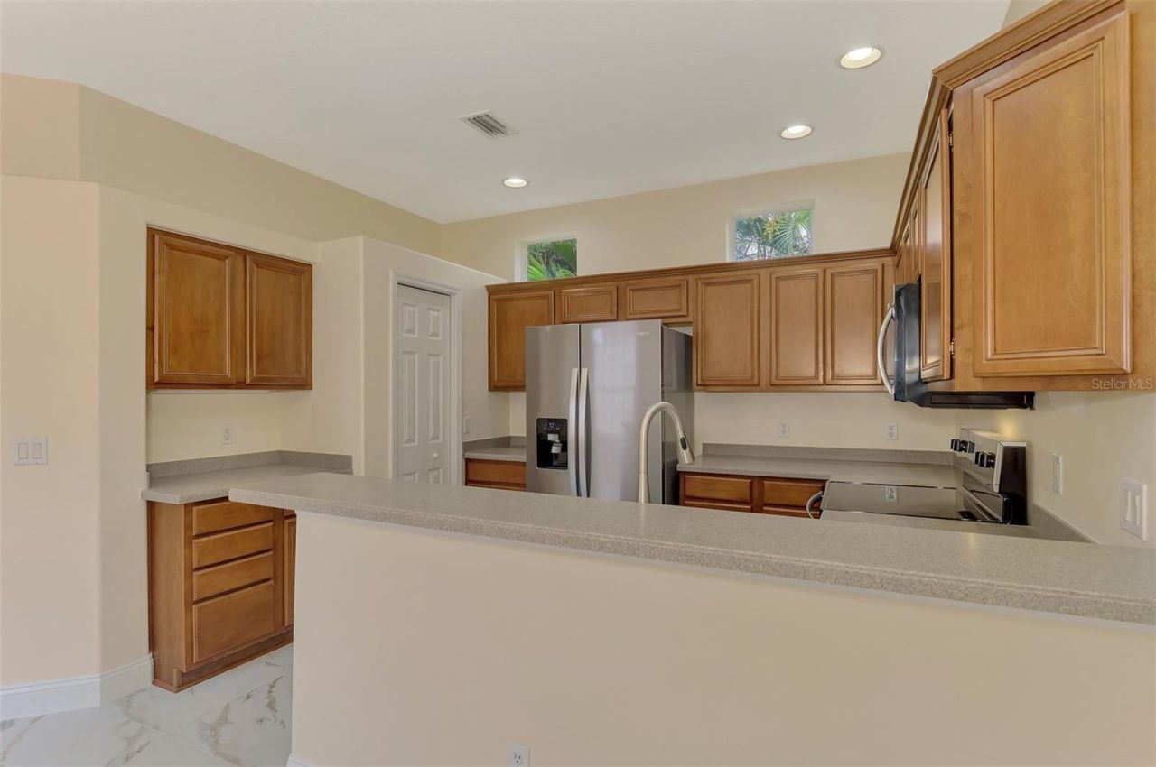 7803 33rd Street E, Sarasota, FL 34243 Photo