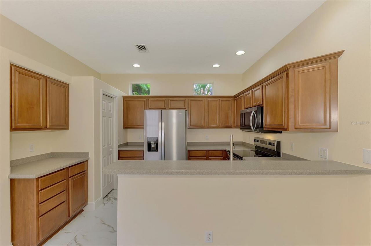 7803 33rd Street E, Sarasota, FL 34243 Photo