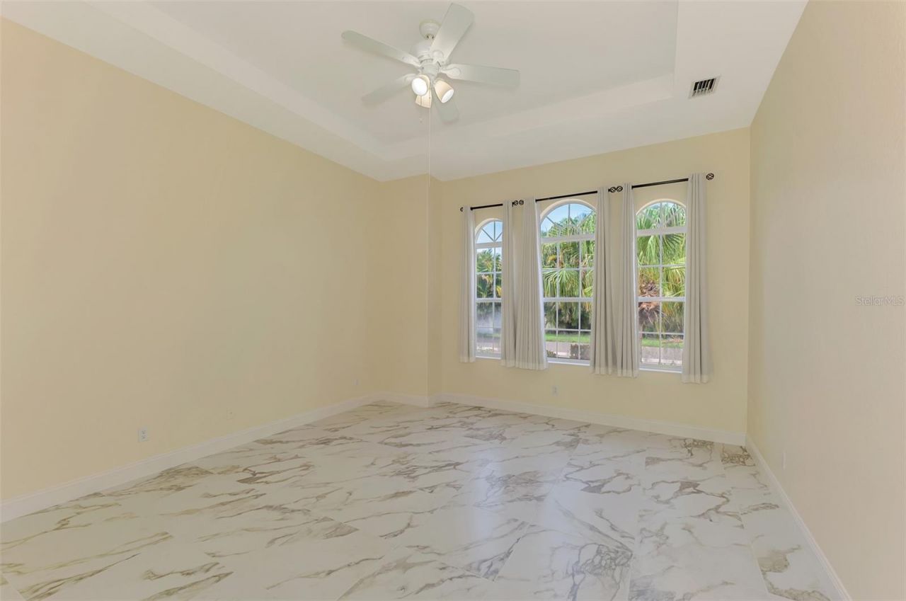7803 33rd Street E, Sarasota, FL 34243 Photo