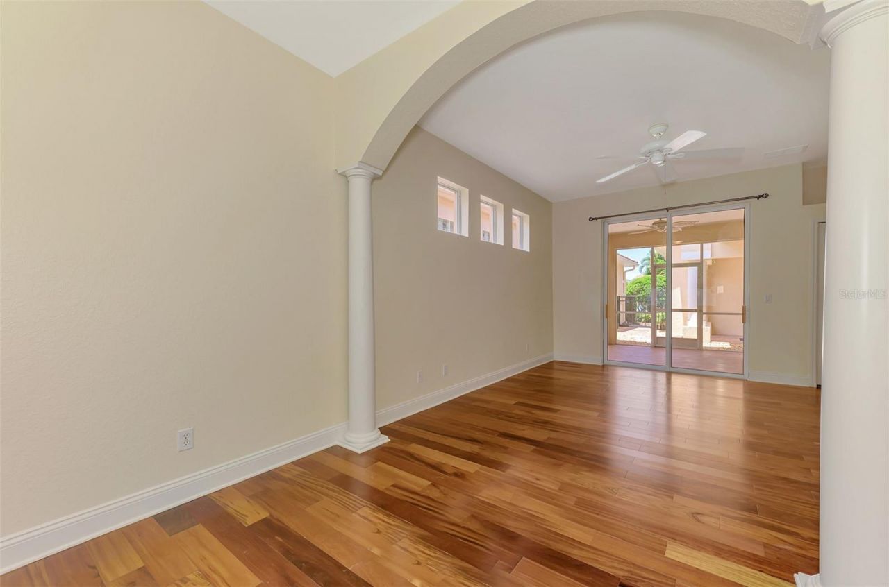 7803 33rd Street E, Sarasota, FL 34243 Photo