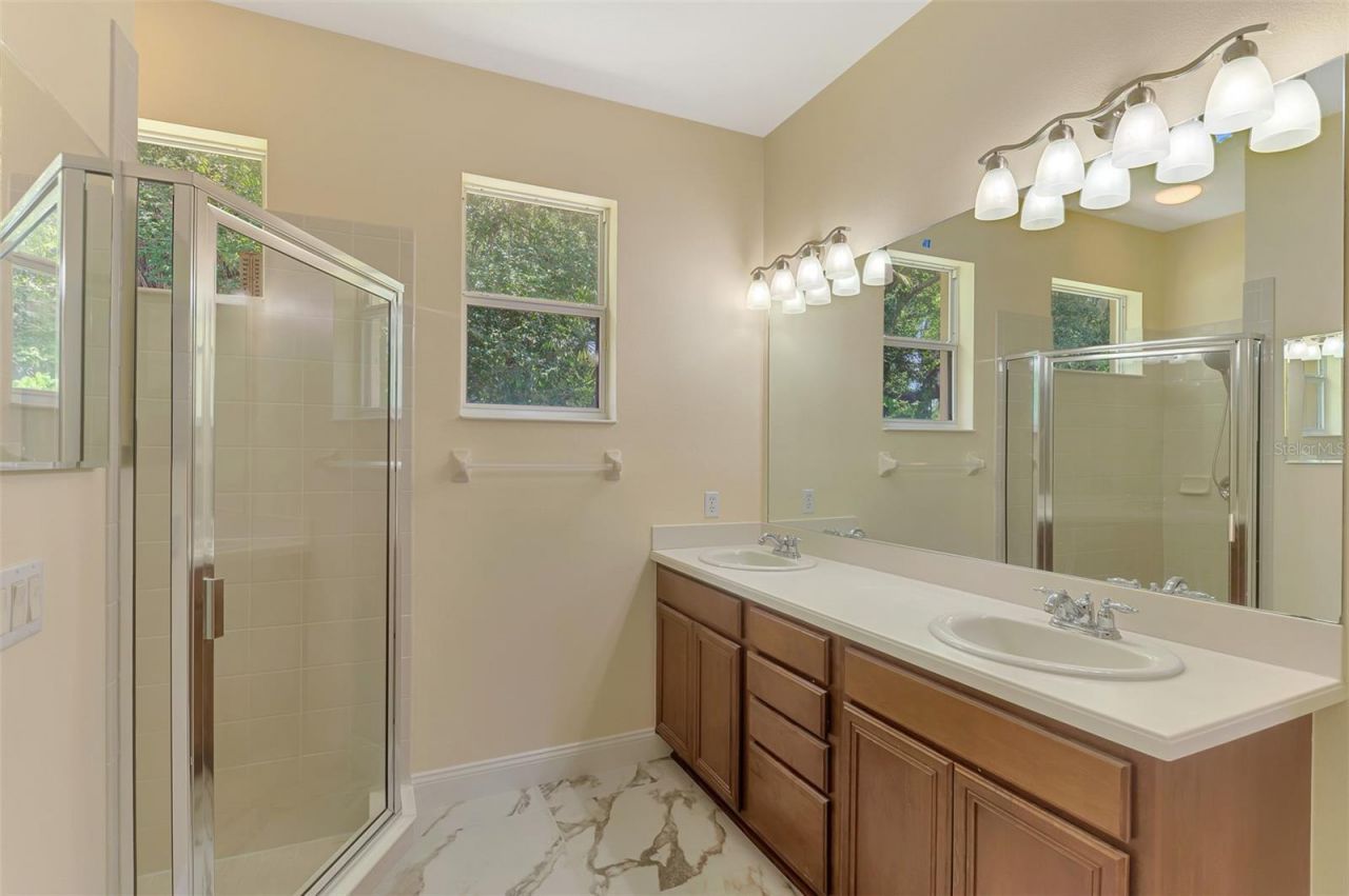 7803 33rd Street E, Sarasota, FL 34243 Photo