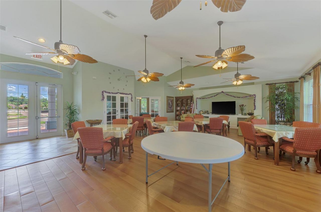7803 33rd Street E, Sarasota, FL 34243 Photo