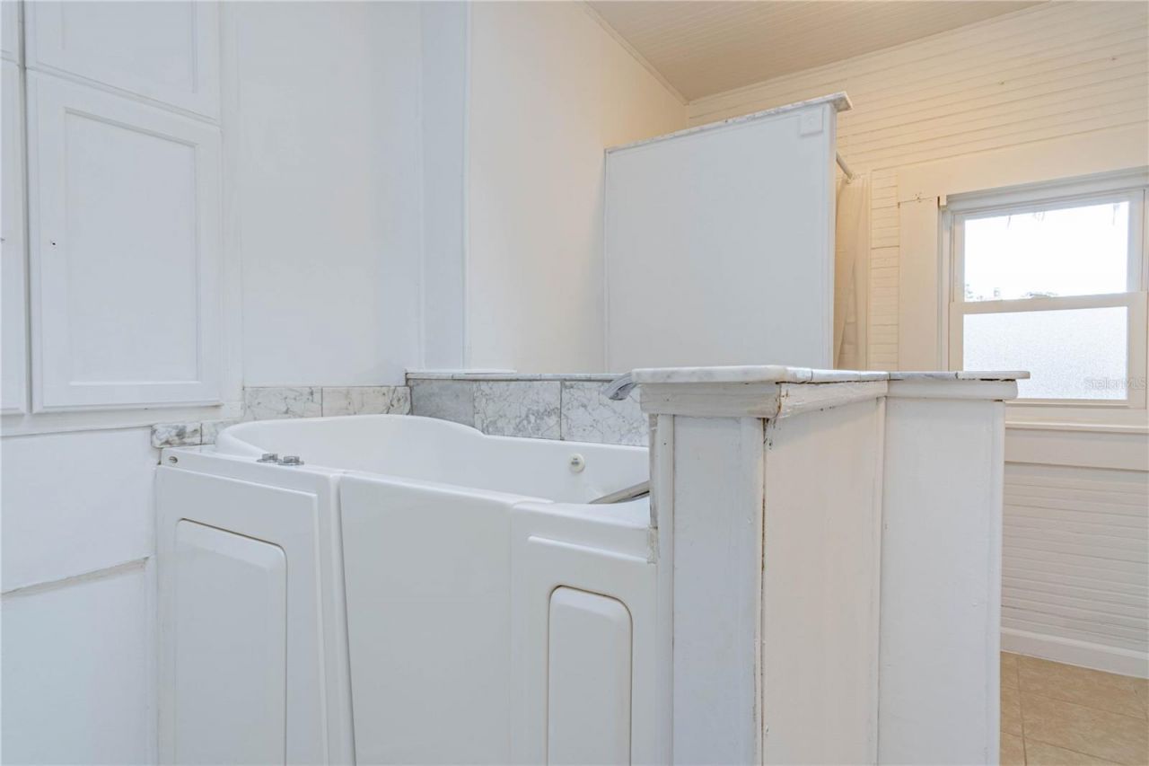 1175 Cr 463b, Lake Panasoffkee, FL 33538 Photo