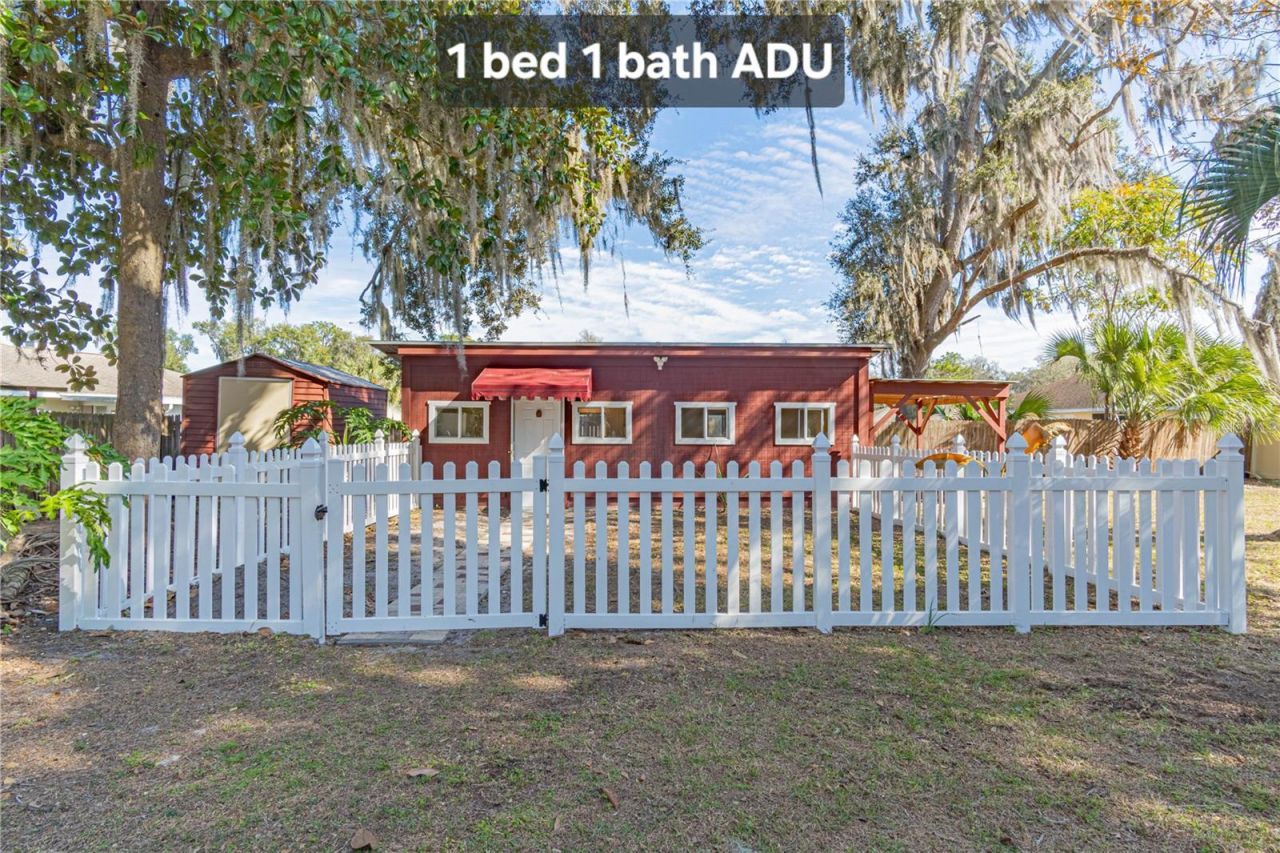 1175 Cr 463b, Lake Panasoffkee, FL 33538 Photo
