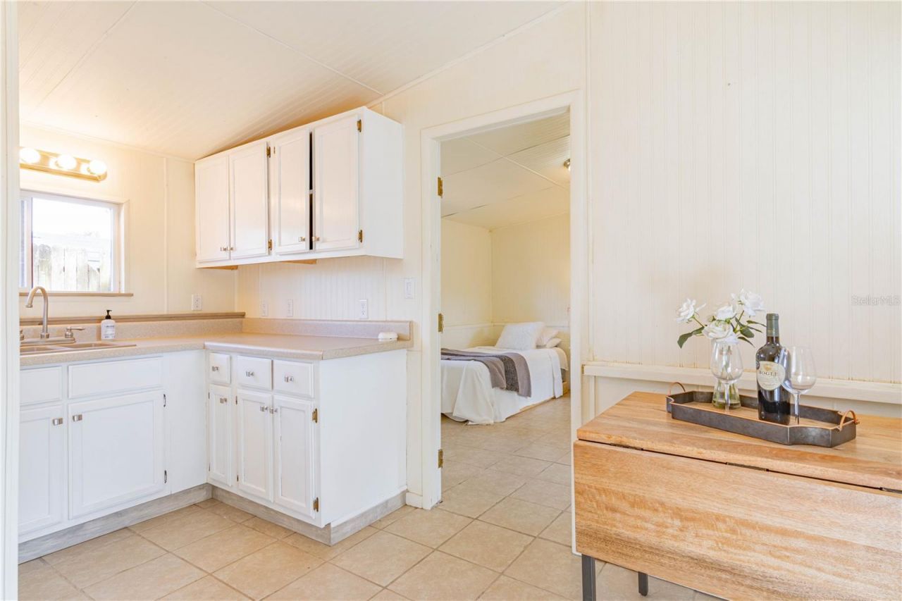 1175 Cr 463b, Lake Panasoffkee, FL 33538 Photo