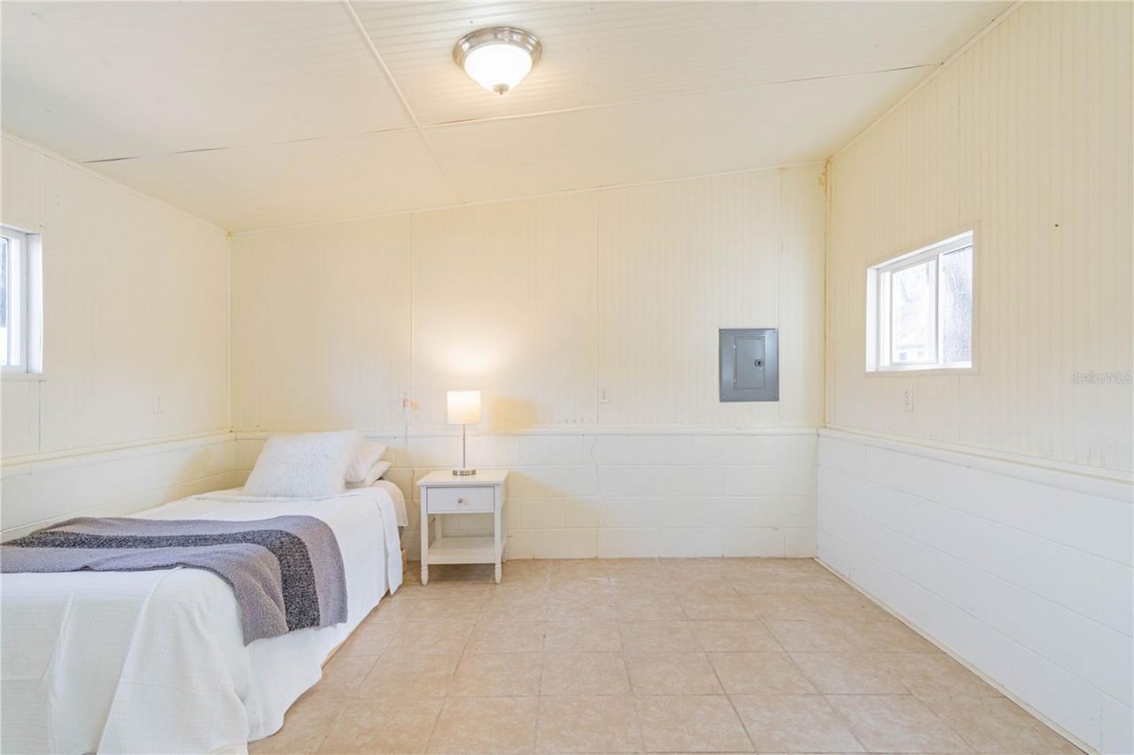 1175 Cr 463b, Lake Panasoffkee, FL 33538 Photo