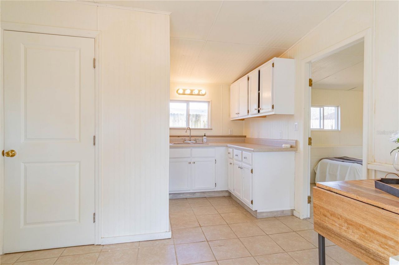 1175 Cr 463b, Lake Panasoffkee, FL 33538 Photo