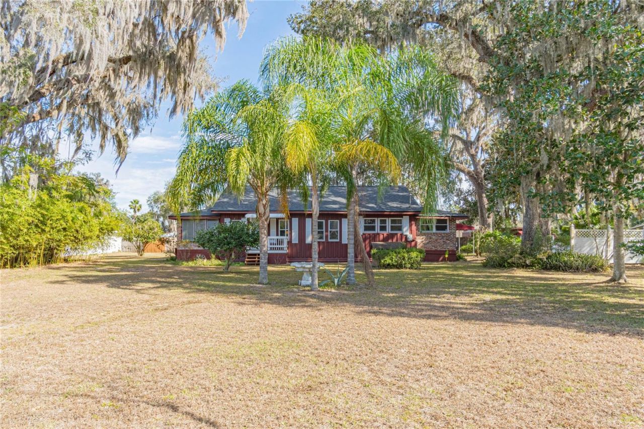 1175 Cr 463b, Lake Panasoffkee, FL 33538 Photo