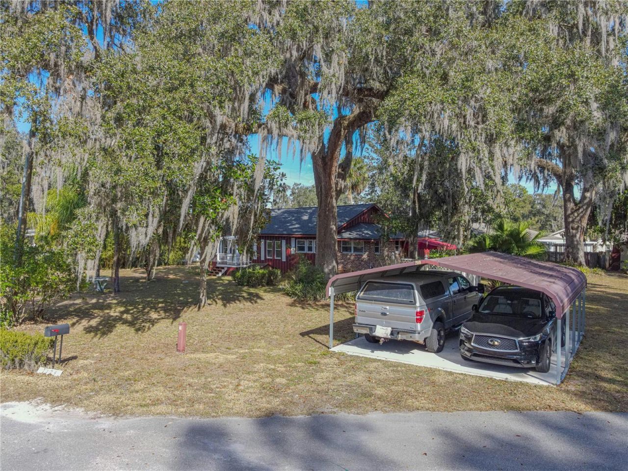 1175 Cr 463b, Lake Panasoffkee, FL 33538 Photo