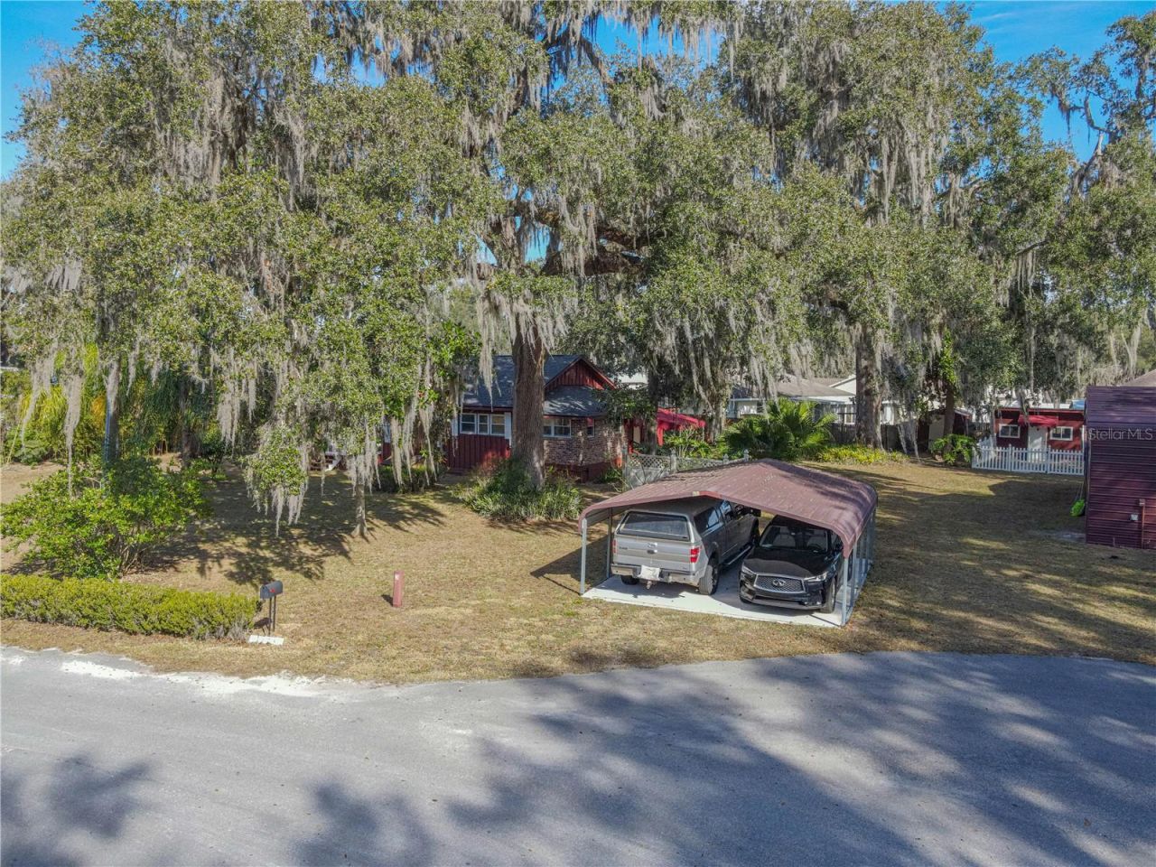 1175 Cr 463b, Lake Panasoffkee, FL 33538 Photo