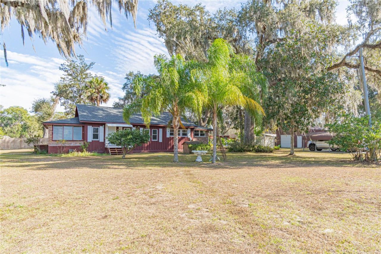 1175 Cr 463b, Lake Panasoffkee, FL 33538 Photo