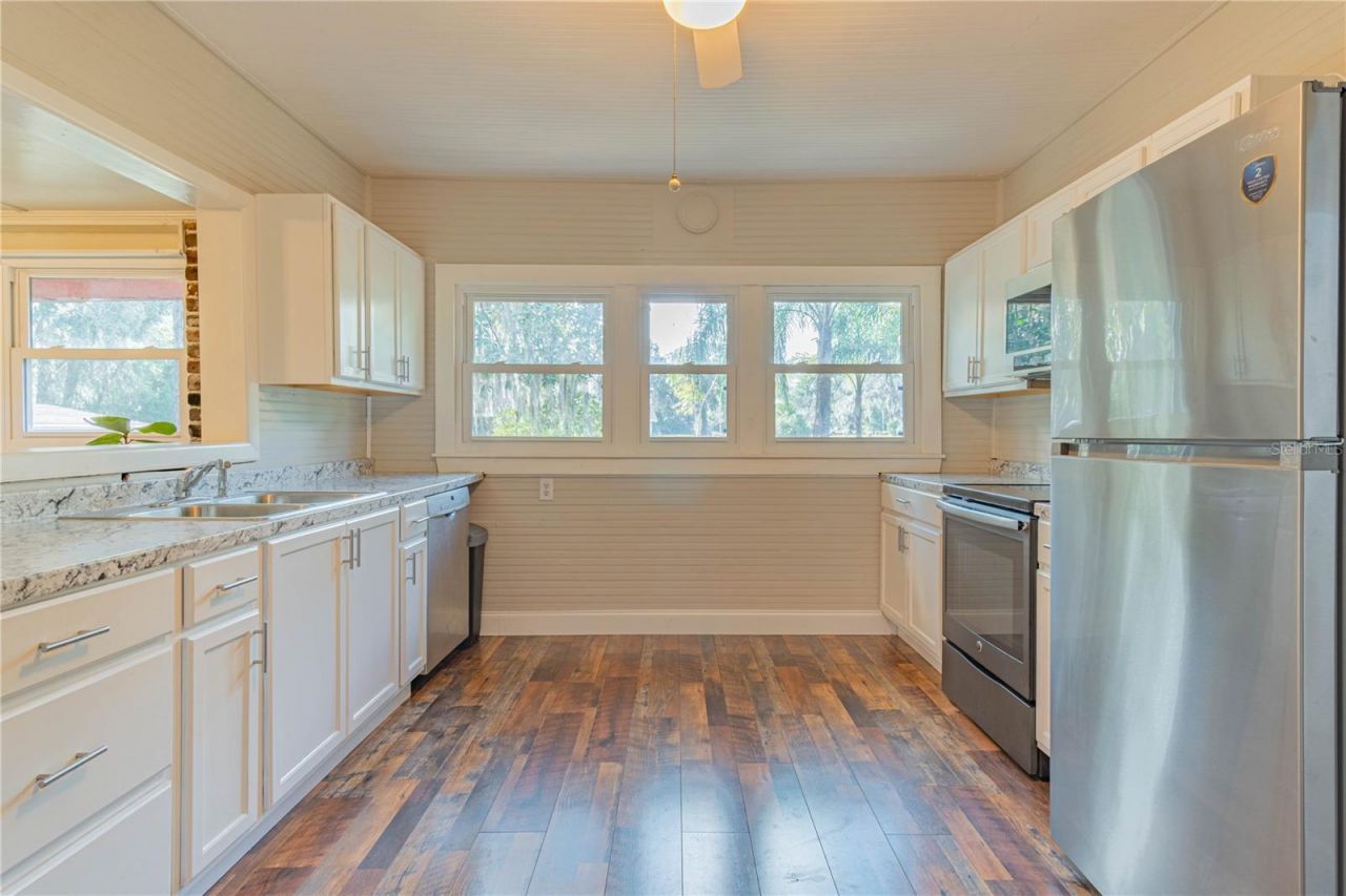 1175 Cr 463b, Lake Panasoffkee, FL 33538 Photo