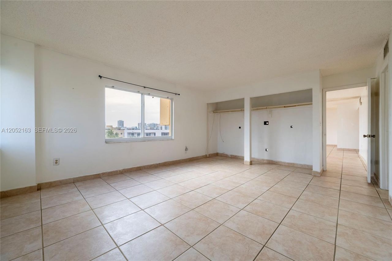 200 178th Dr , Unit 711, Sunny Isles Beach, FL 33160 Photo