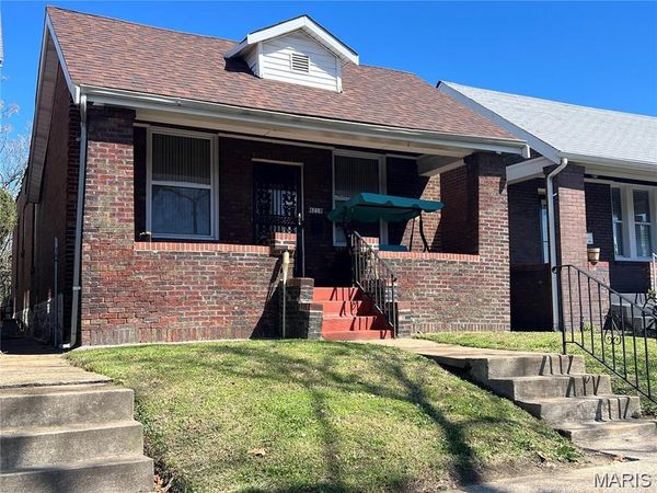 4219 E Sacramento Avenue , St Louis, MO 63115