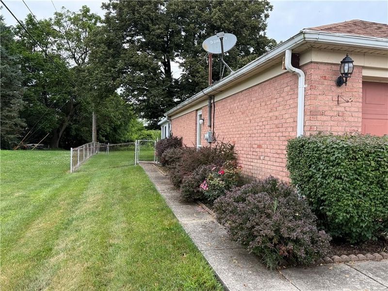 5125 Malibu Court, Dayton, OH 45426 Photo 2