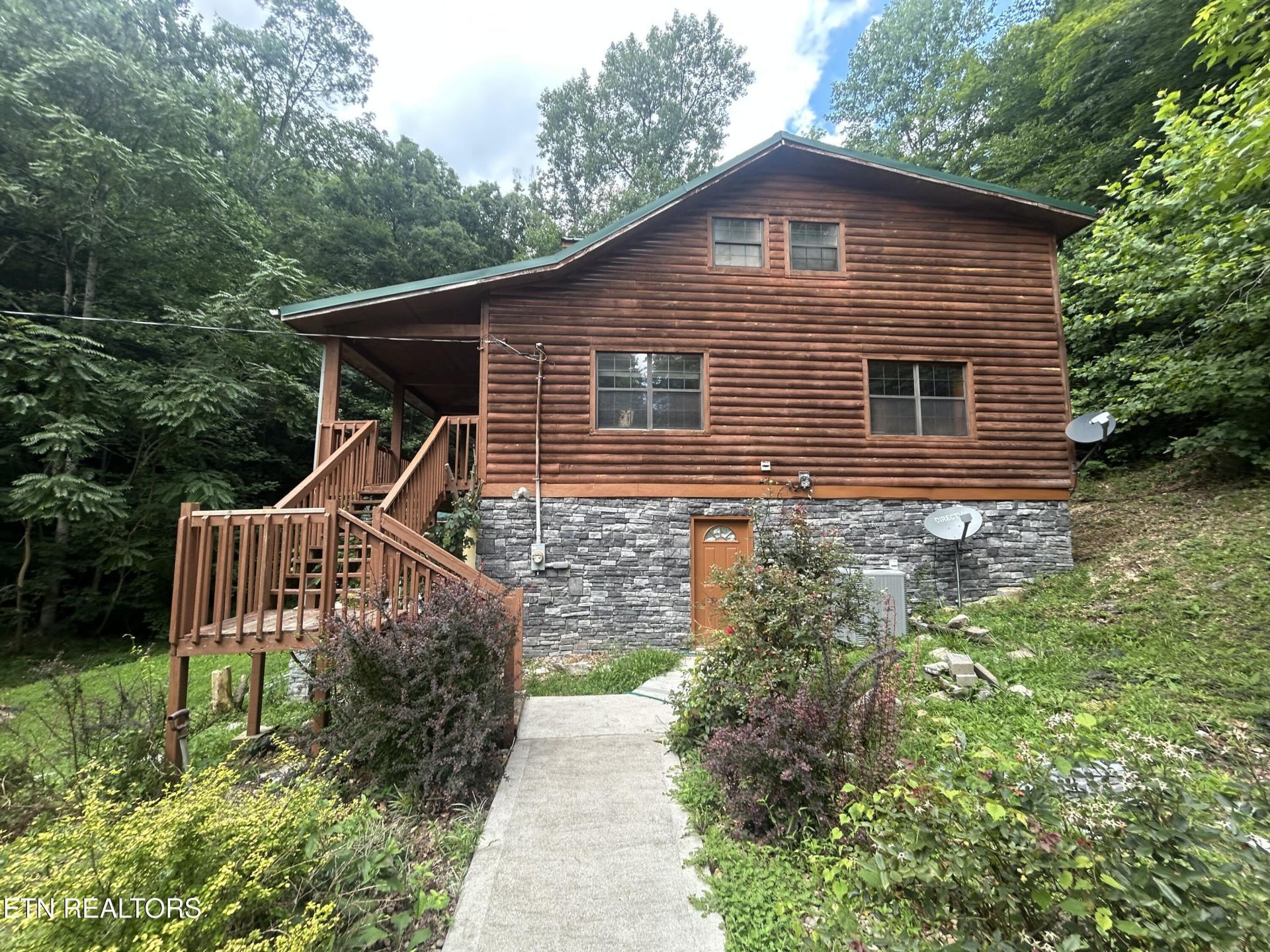 141 Dillon Lane, Caryville, TN 37714 Main Photo