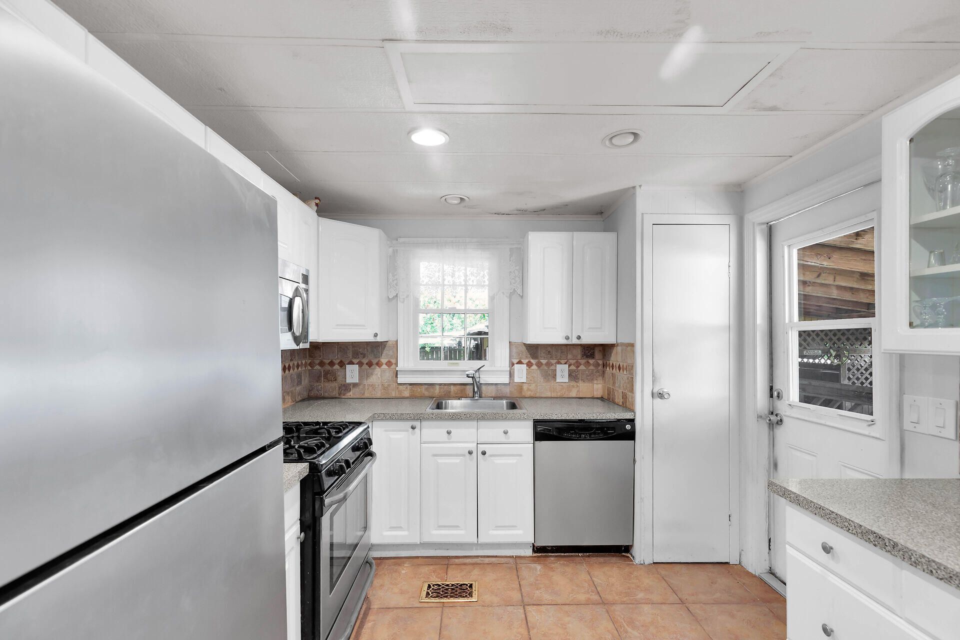 257 Avenue A, Big Coppitt, FL 33040 Photo
