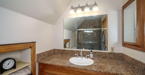 2940 Santa Claus Drive, South Lake Tahoe, CA 96150 Photo