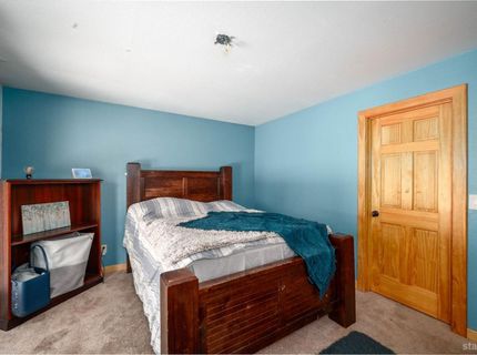 2940 Santa Claus Drive, South Lake Tahoe, CA 96150 Photo