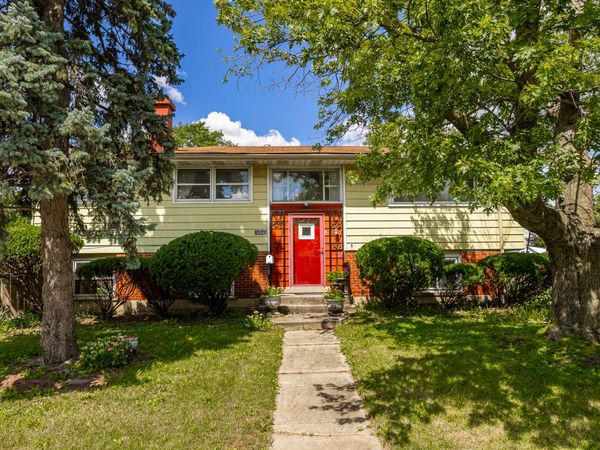 16948 Glen Oaks Drive, Country Club Hills, IL 60478