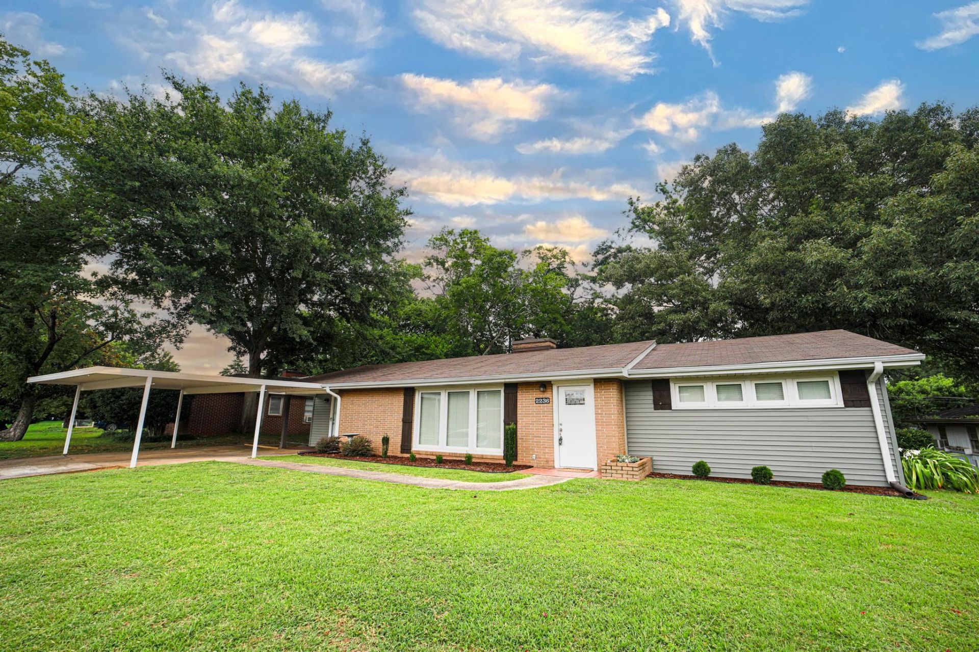 2236 Mcburney Dr, Florence, AL 35630 Main Photo