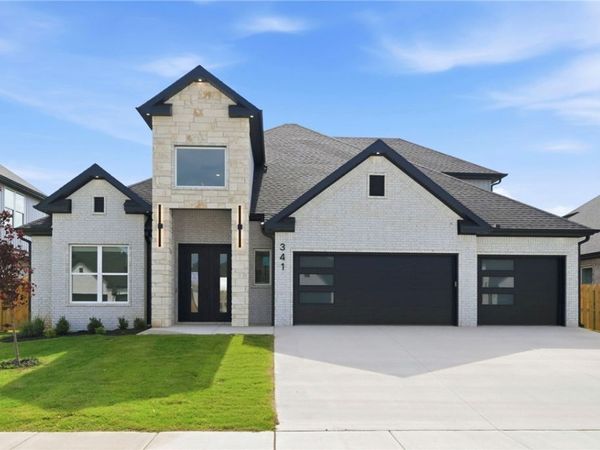 341 Hedge Drive , Centerton, AR 72719